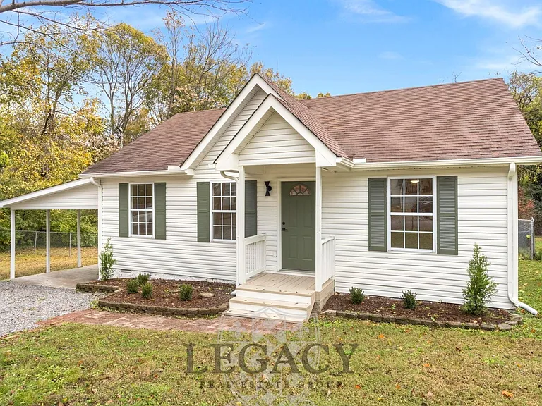 100 Sadler Ct — Photo 11