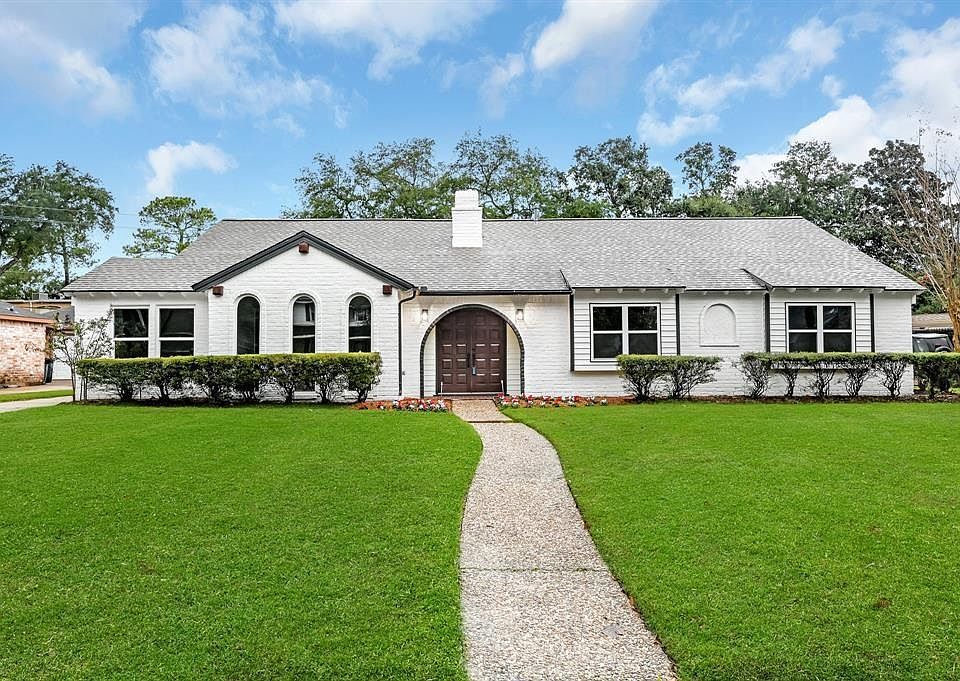 1st image of 5730 Old Lodge Dr