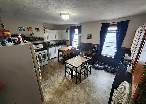 15 Bristol St #3 Photo 1