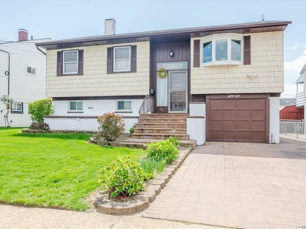 88 E 1st Street, Freeport, NY 11520