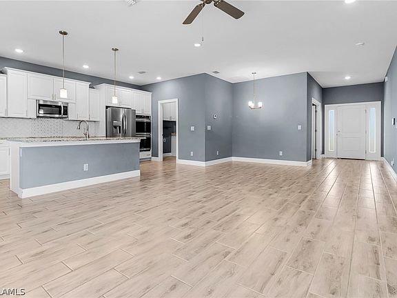 5th image of 2204 NE 26th St