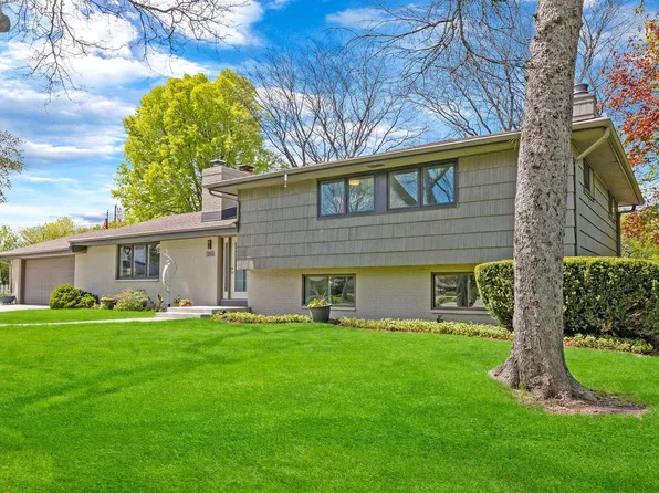 250 West Suburban COURT, Fox Point, WI 53217