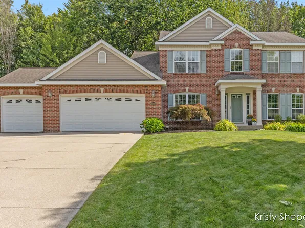 3492 Birch Knoll Dr SE, Kentwood, MI 49512