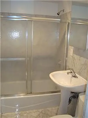 Rented by Luxor Homes & Investment Realty | media 34