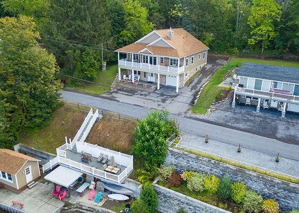 1st image of 553 E Lake Rd