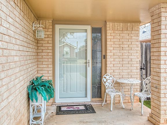5th image of 4546 Southern Oak Ln