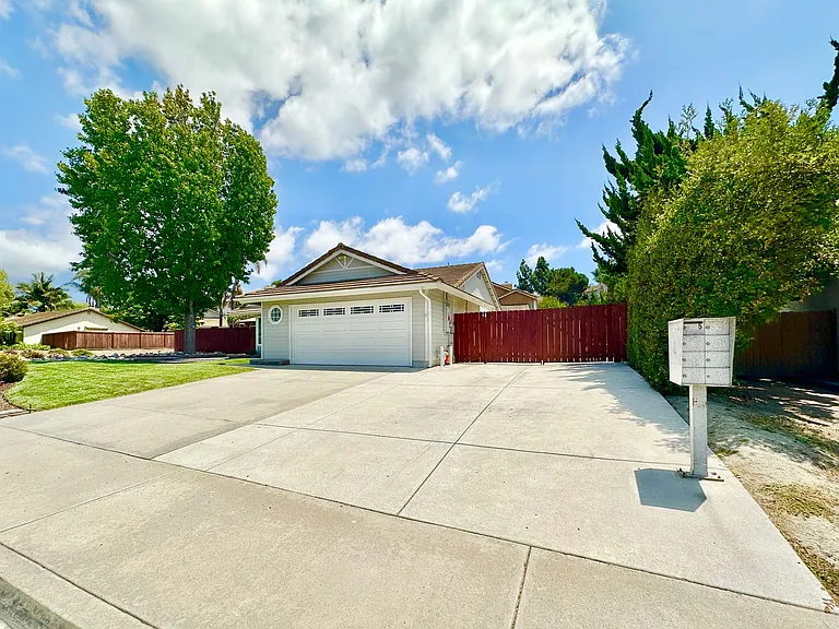 1415 Henshaw Rd — Photo 51