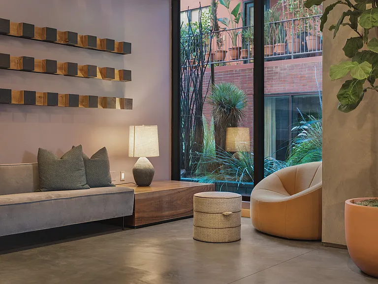 El Centro Apartments and Bungalows — Photo 24