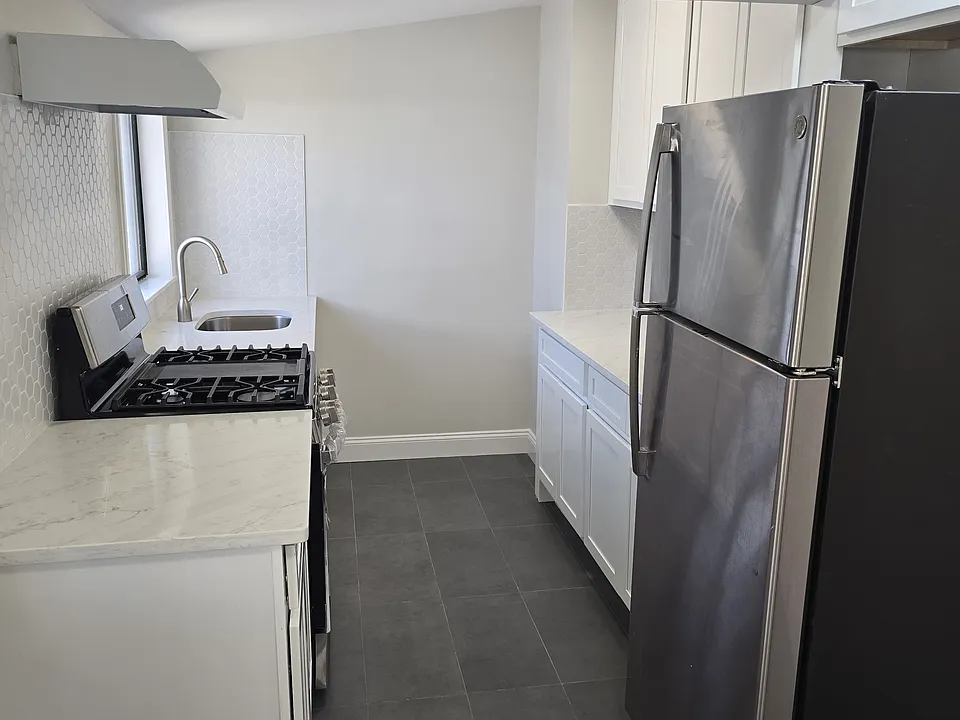 5 Hoover Pl #5C
