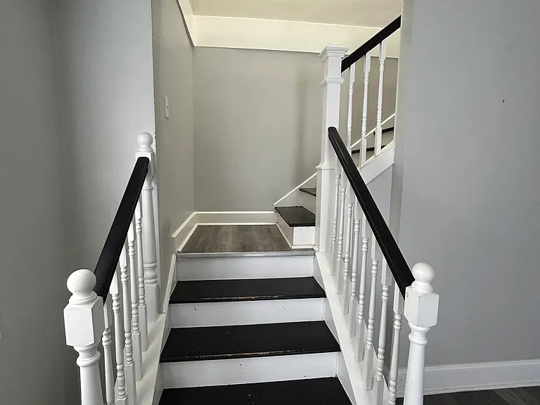 638 N Lasalle St #A — Photo 11