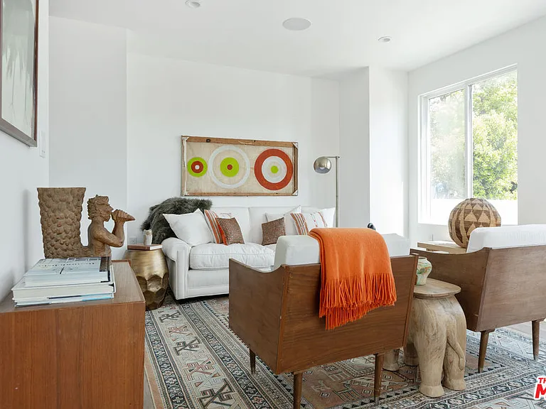 2512 Berkeley Ave — Photo 8