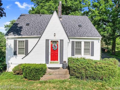 25200 Milford Rd, South Lyon, MI, 48178
