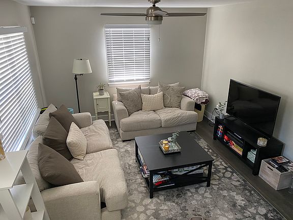 4th image of 5309 Snowden Ln