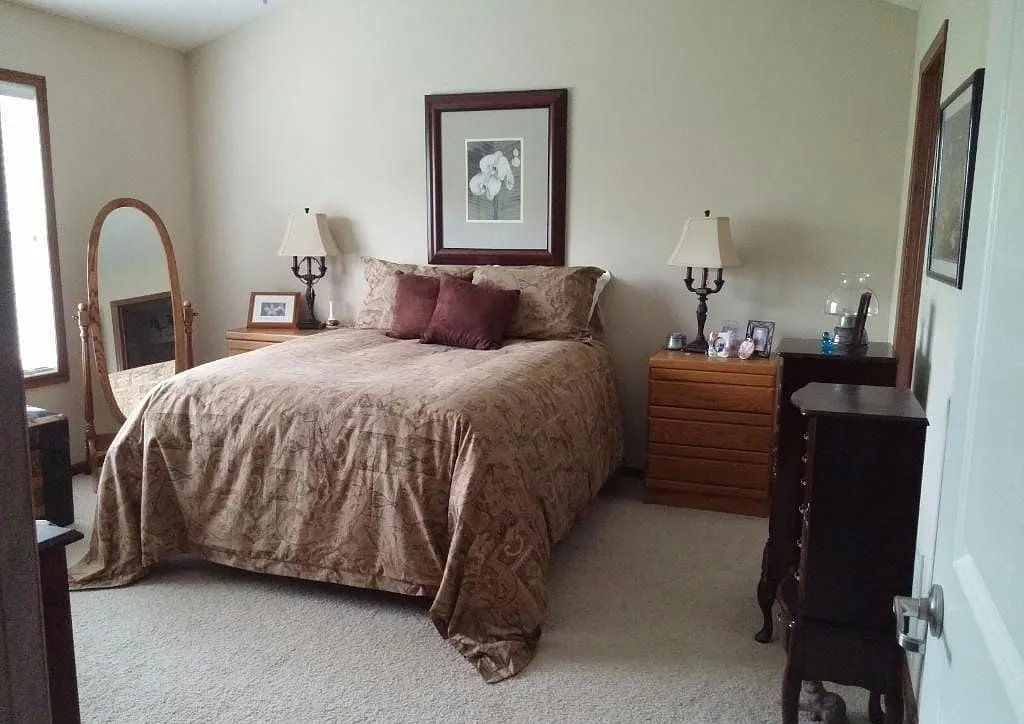 5073 Dunkirk Place North — Photo 4