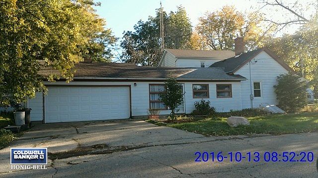 2nd image of 407 S Ayer St