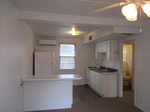 2nd image of 551 E Miracle Strip Pkwy APT 2