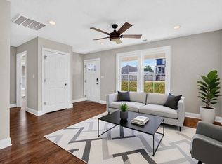 588 N Delphine Ave, Waynesboro, VA 22980