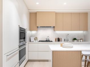 7418 Paulson St #707, Vancouver, BC V6P0K2