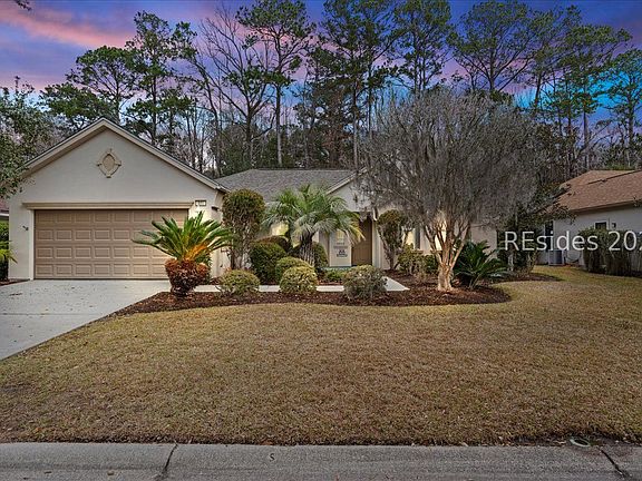 2nd image of 171 Hampton Cir