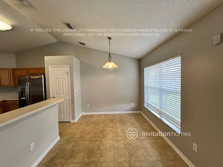 1080 SW McCoy Ave — Photo 10