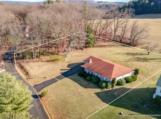 46 Maple Ave, Lehighton, PA 18235