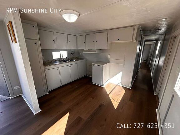 4th image of 710 S 50th St #9
