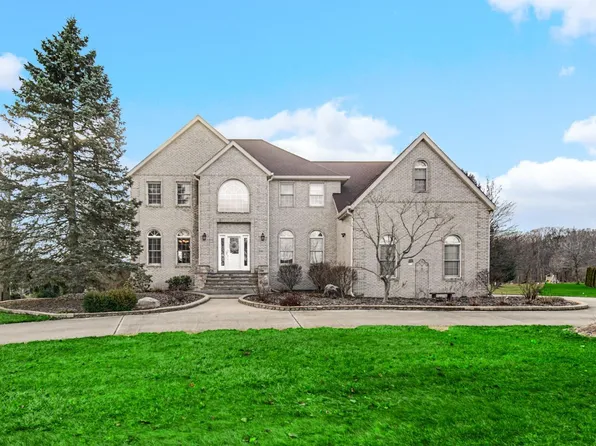 840 Elk Ln, Westville, IN 46391