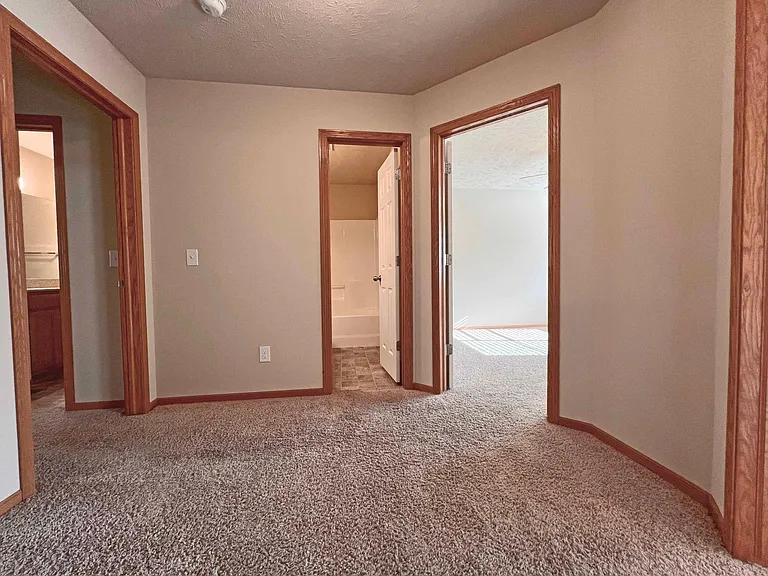 1754 N 177th Plz — Photo 23