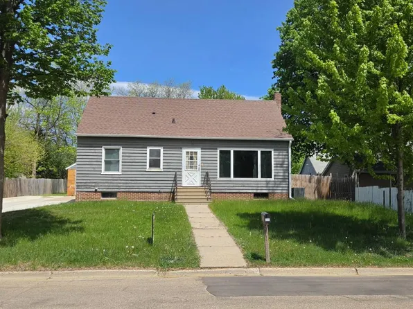 210 W Adams Ave, Luverne, MN 56156