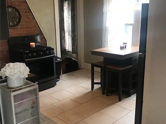 5th image of 405 Cumberland Ave