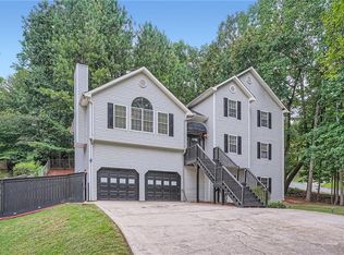 6484 Victory Dr, Acworth, GA 30102