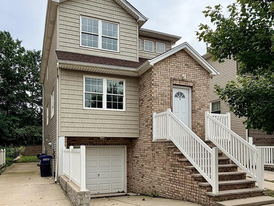 38 Riverside Ln #MAIN