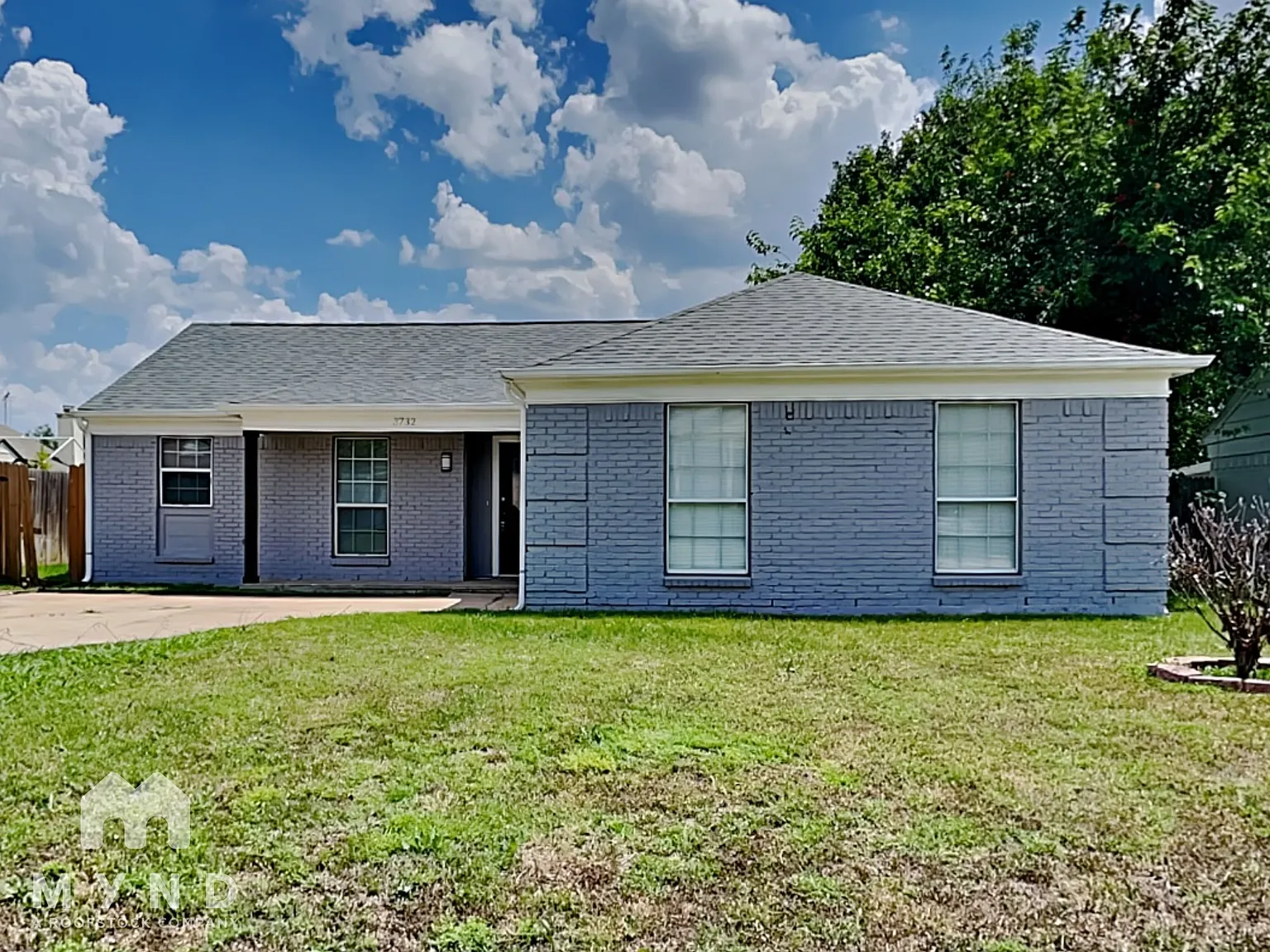 3 bed, 2.0 bath, 1262 sqft, $1,925 — Photo 2