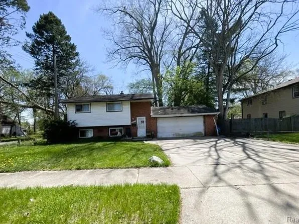 25825 Carlysle St, Inkster, MI 48141