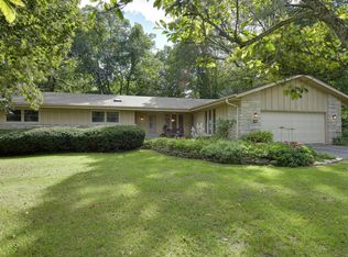 969 W Jonathan Ln, Bayside, WI 53217