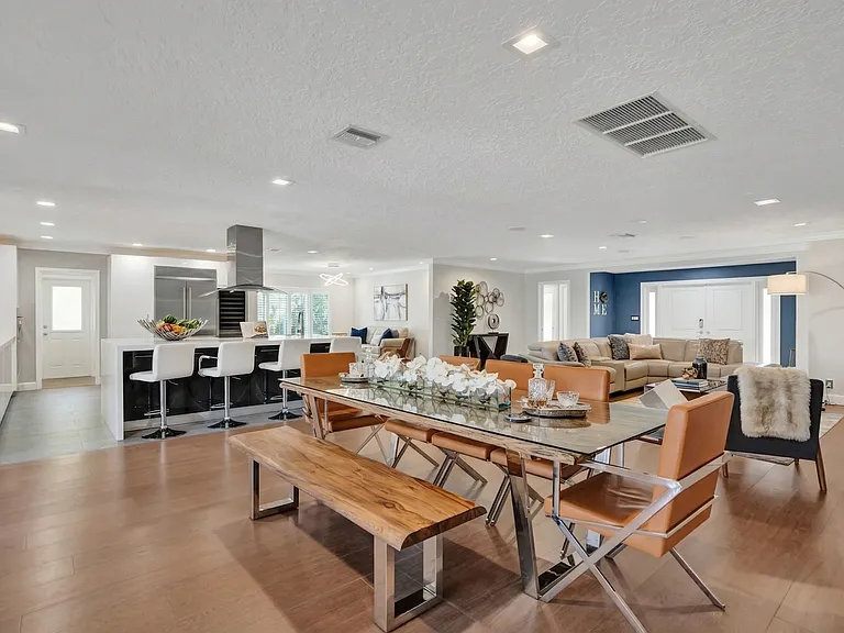 5841 Bayview Dr — Photo 24