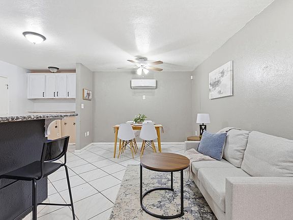 4th image of 411 Sierra Dr