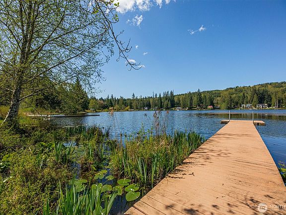 3rd image of 1414 Lake Roesiger Drive