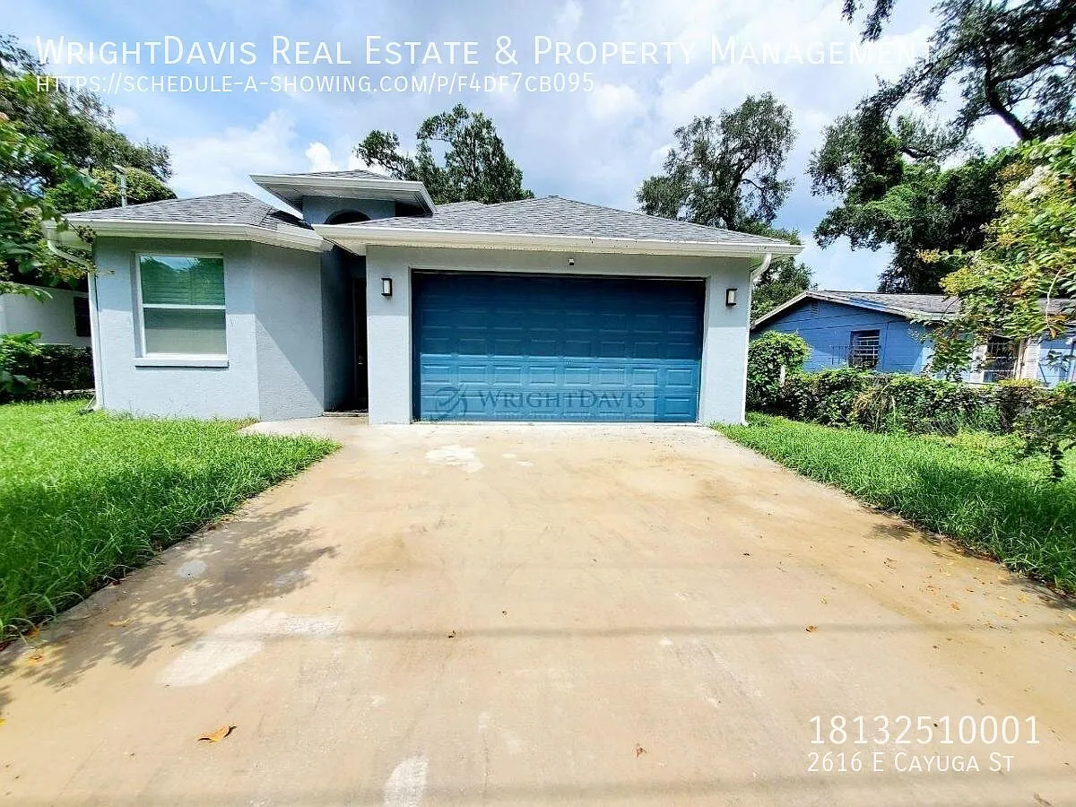 Charming 3-Bedroom, 2-Bath Home in Tampa — Photo 2