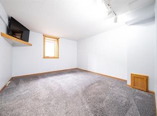 8630 Greenway Ave S, Cottage Grove, MN 55016