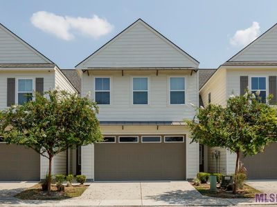 8111 Stonelake Circle East Ave, Baton Rouge, LA, 70820