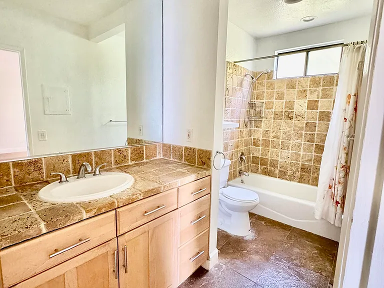 4506 Saugus Ave #11 — Photo 11