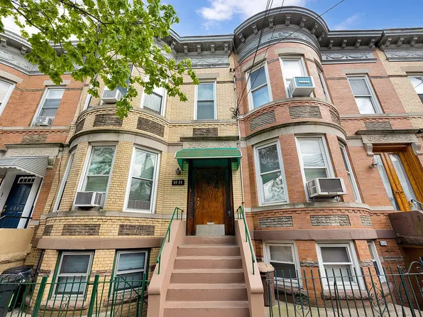 60-84 Putnam Ave, Ridgewood, NY 11385