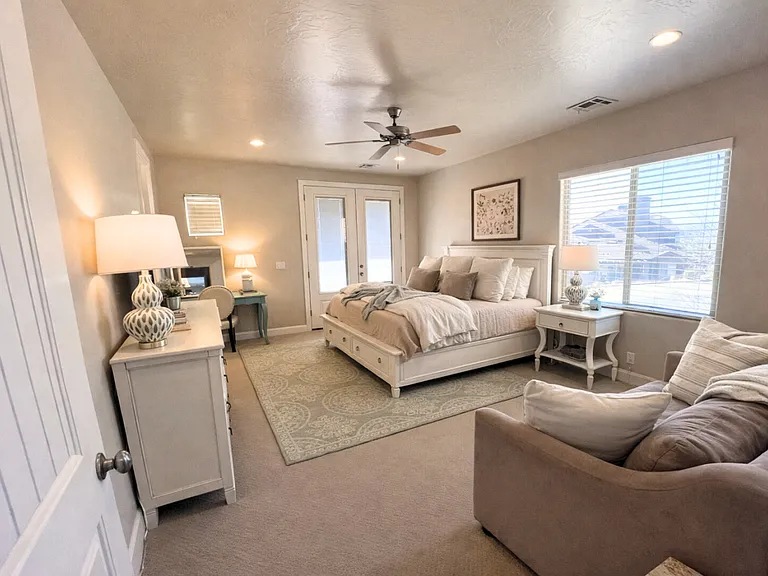 N Coral Ridge Dr — Photo 24