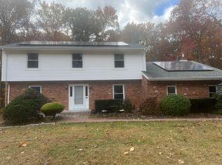 464 Chimney Sweep Hill Rd, Glastonbury, CT 06033