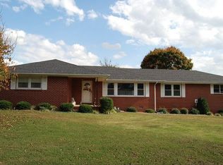 74 Greenview Dr, Winchester, TN 37398
