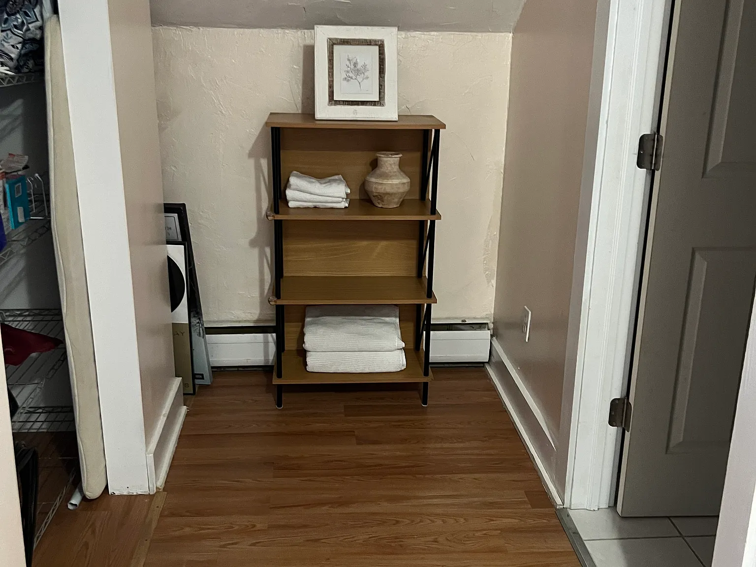 2 bed, 750 sqft, $1,600 — Photo 4