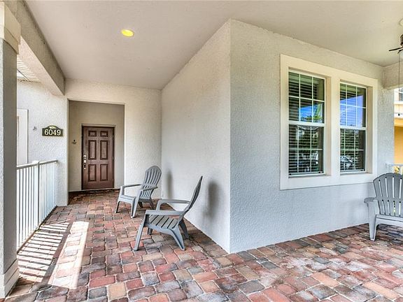 3rd image of 6049 Sunset Isle Dr