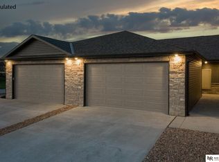 229 Deep Water Dr, Lincoln, NE 68527