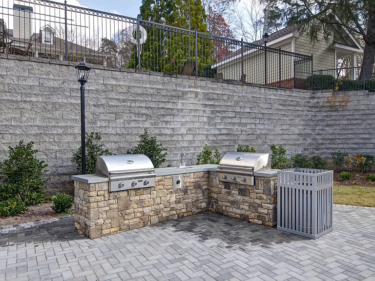 Park Creek Apartments — Photo 48